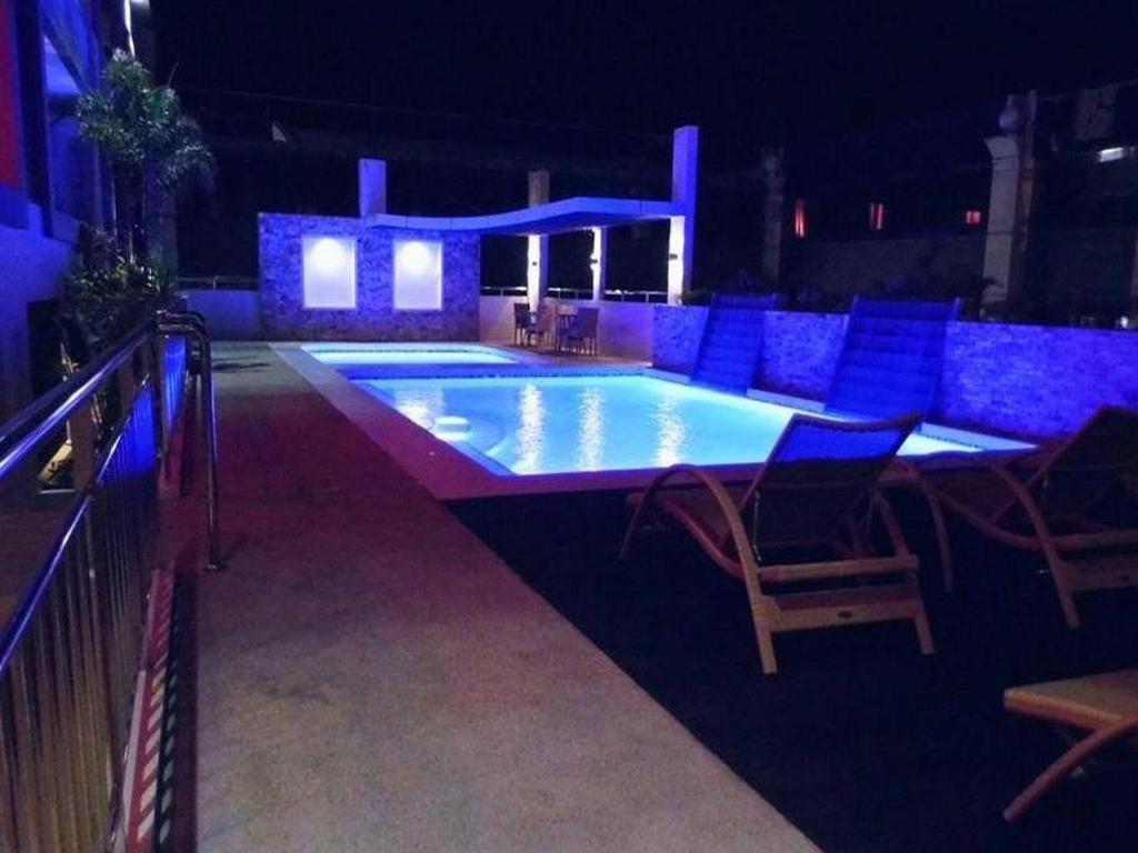 Mo2 Westown Hotel San Juan Баколод Экстерьер фото