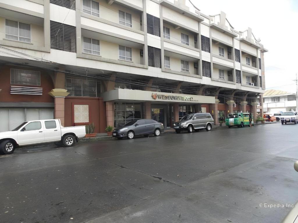 Mo2 Westown Hotel San Juan Баколод Экстерьер фото